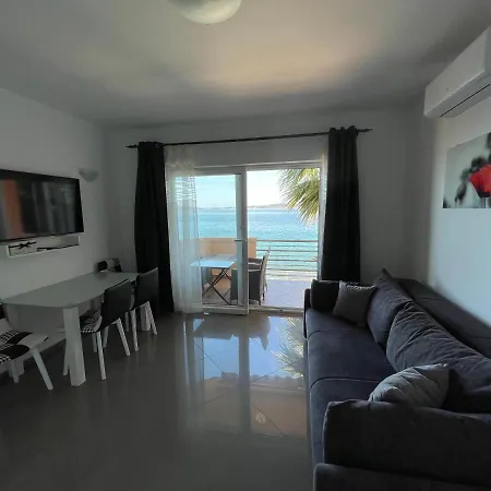 Apartament Sime
